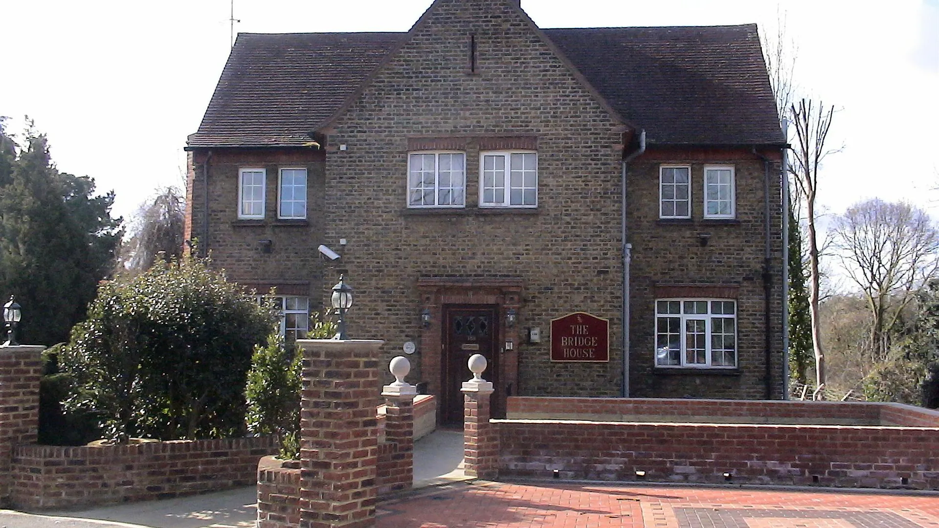 The Bridge House Hotel Hounslow