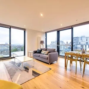 Guestready - Stylish Floor Apt In The Centre , Edinburgh United Kingdom